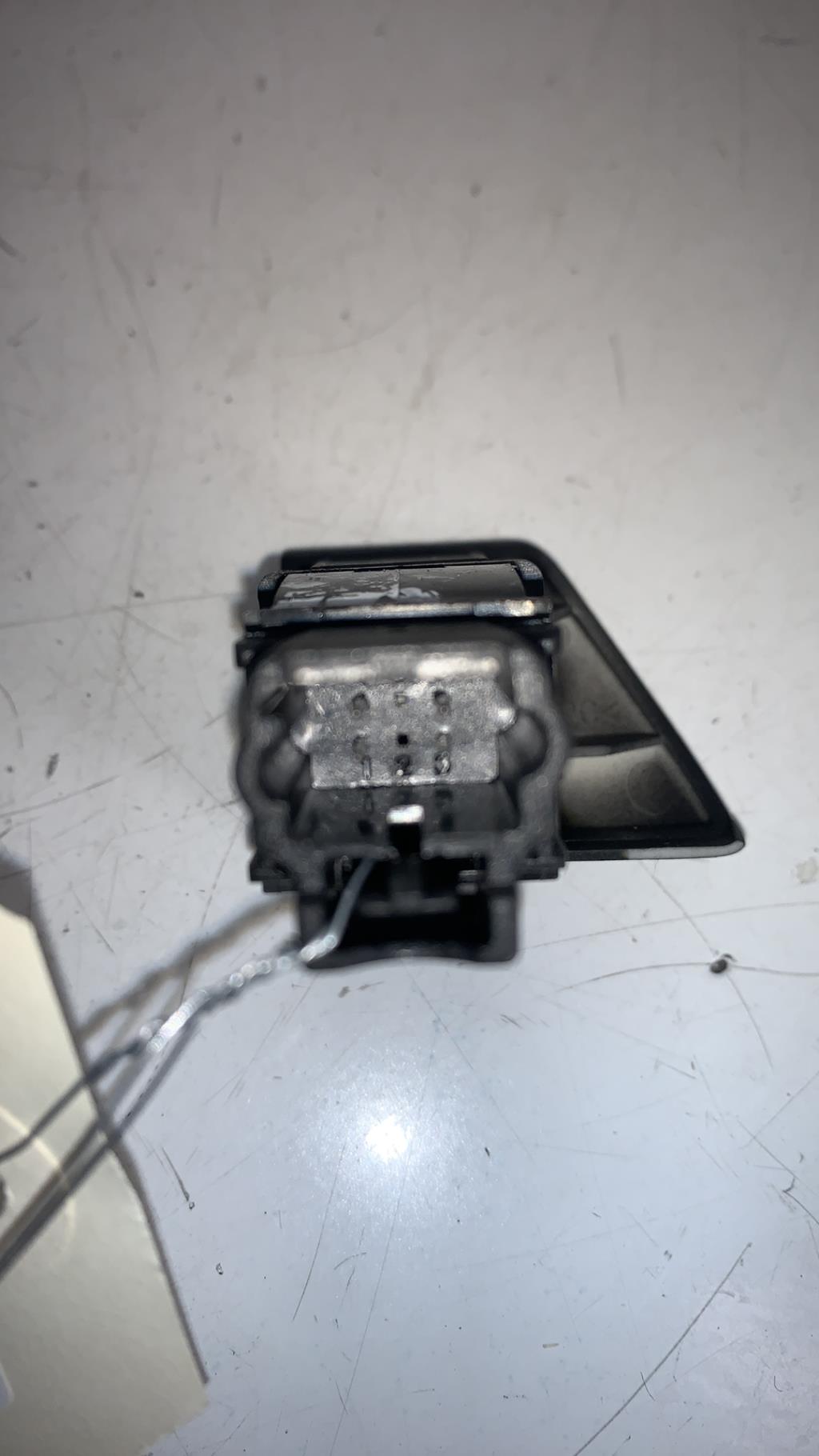 Commande de fermeture centralisee PEUGEOT 307 PHASE 2 BREAK Diesel - 1