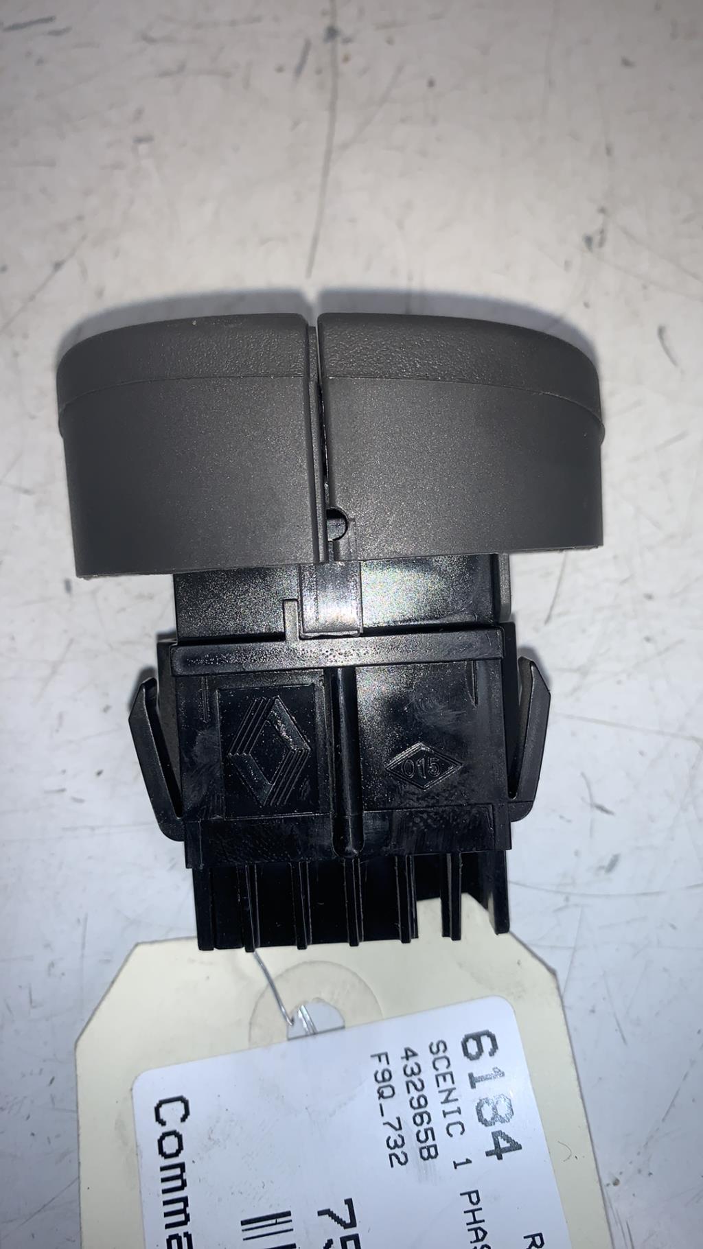 Commande degivrage lunette arriere RENAULT SCENIC 1 PHASE 2 Diesel - 1