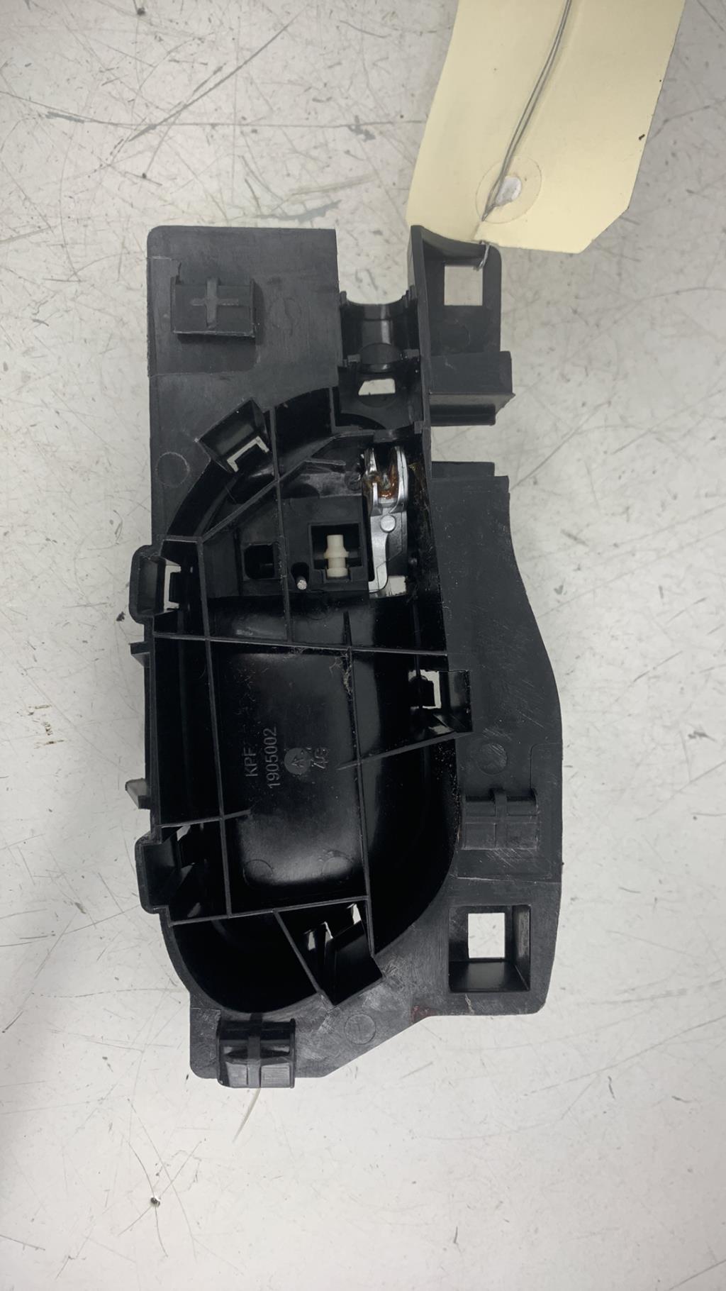 Poignee interieur avant gauche CITROEN C3 2 PHASE 2 Essence - 1