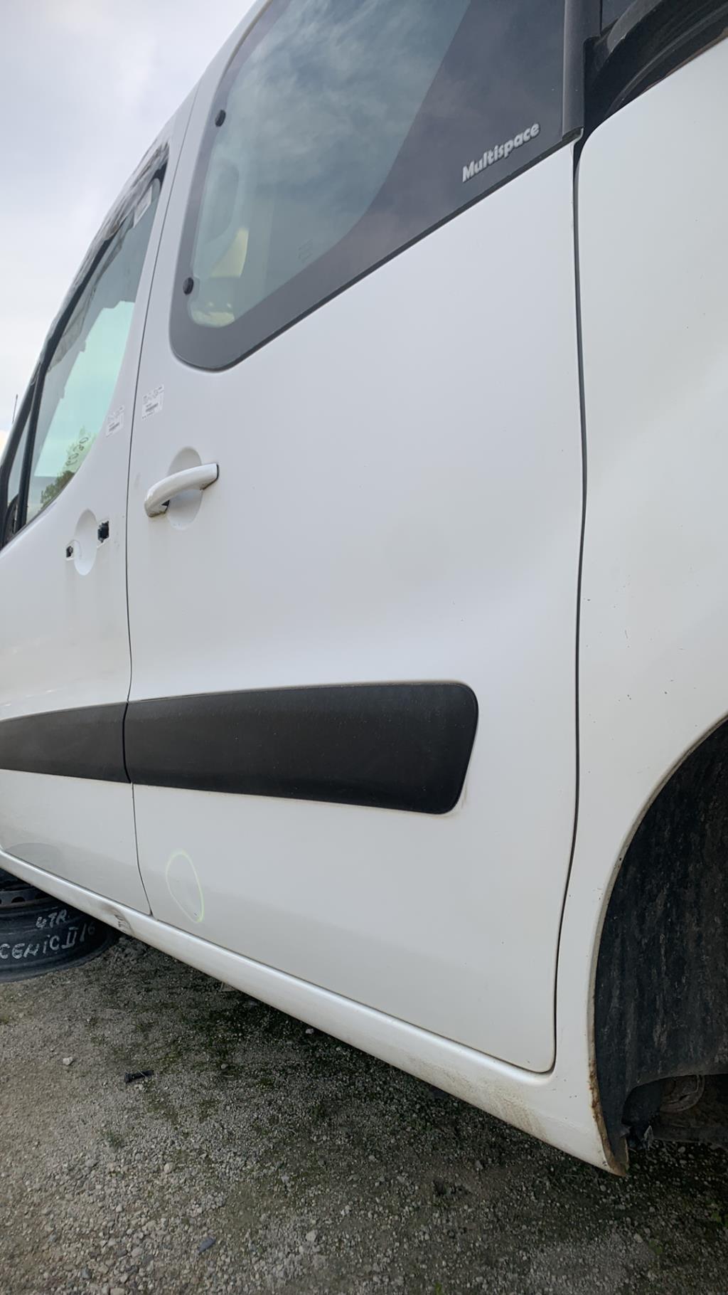 Porte laterale gauche CITROEN BERLINGO 2 PHASE 1 Diesel - 1