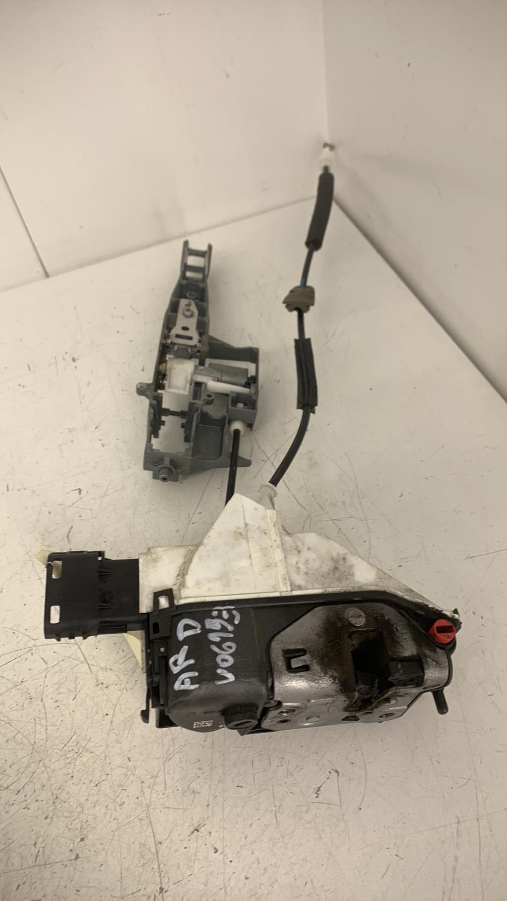 Serrure arriere droit CITROEN C3 2 PHASE 2 Essence - 1