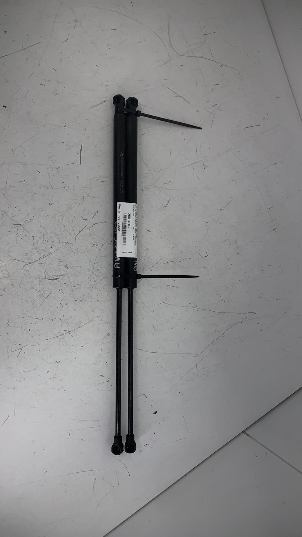 Verin de capot CITROEN C5 1 PHASE 2 Diesel - 1