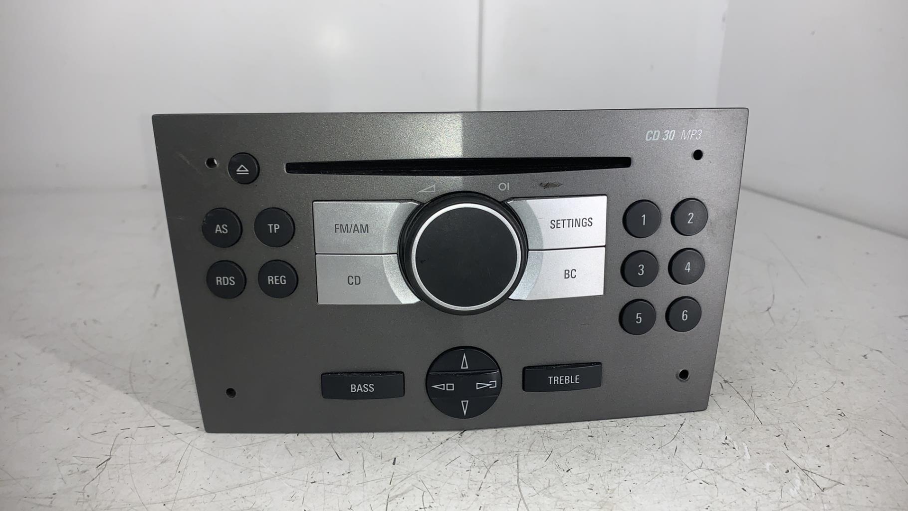 Autoradio d'origine OPEL ASTRA H PHASE 1 Diesel - 1