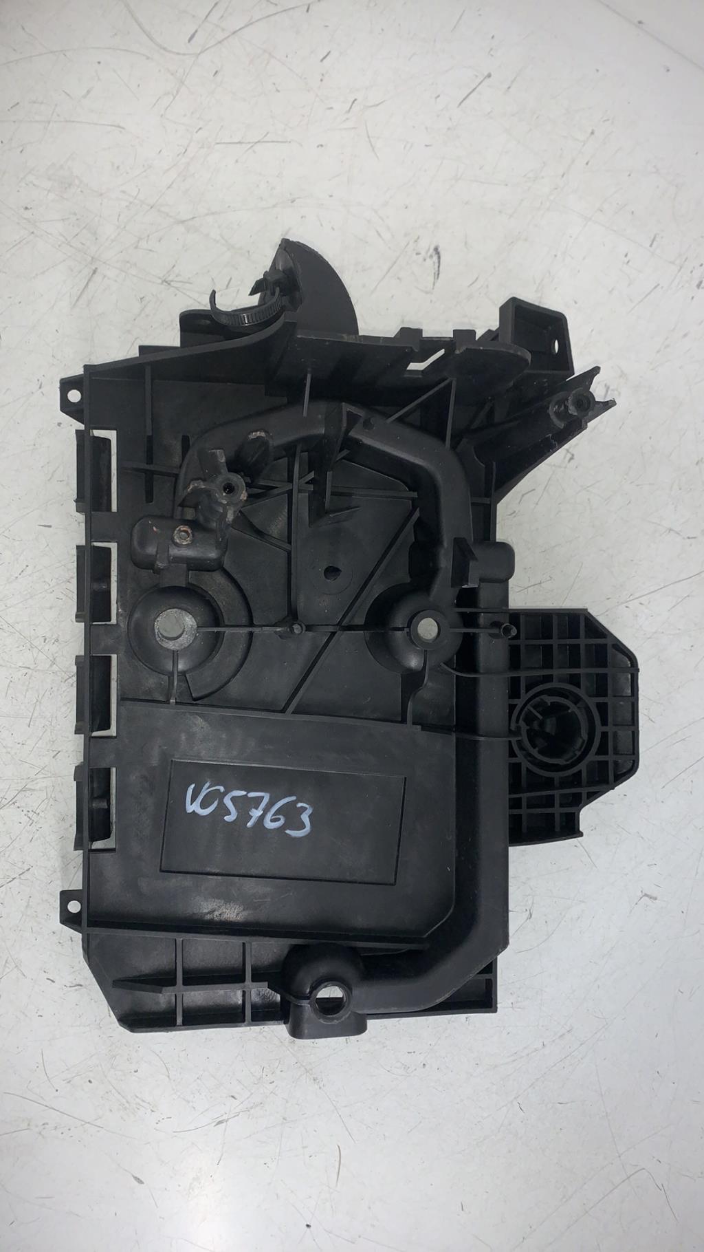 Coffre à batterie CITROEN C5 1 PHASE 2 Diesel - 1