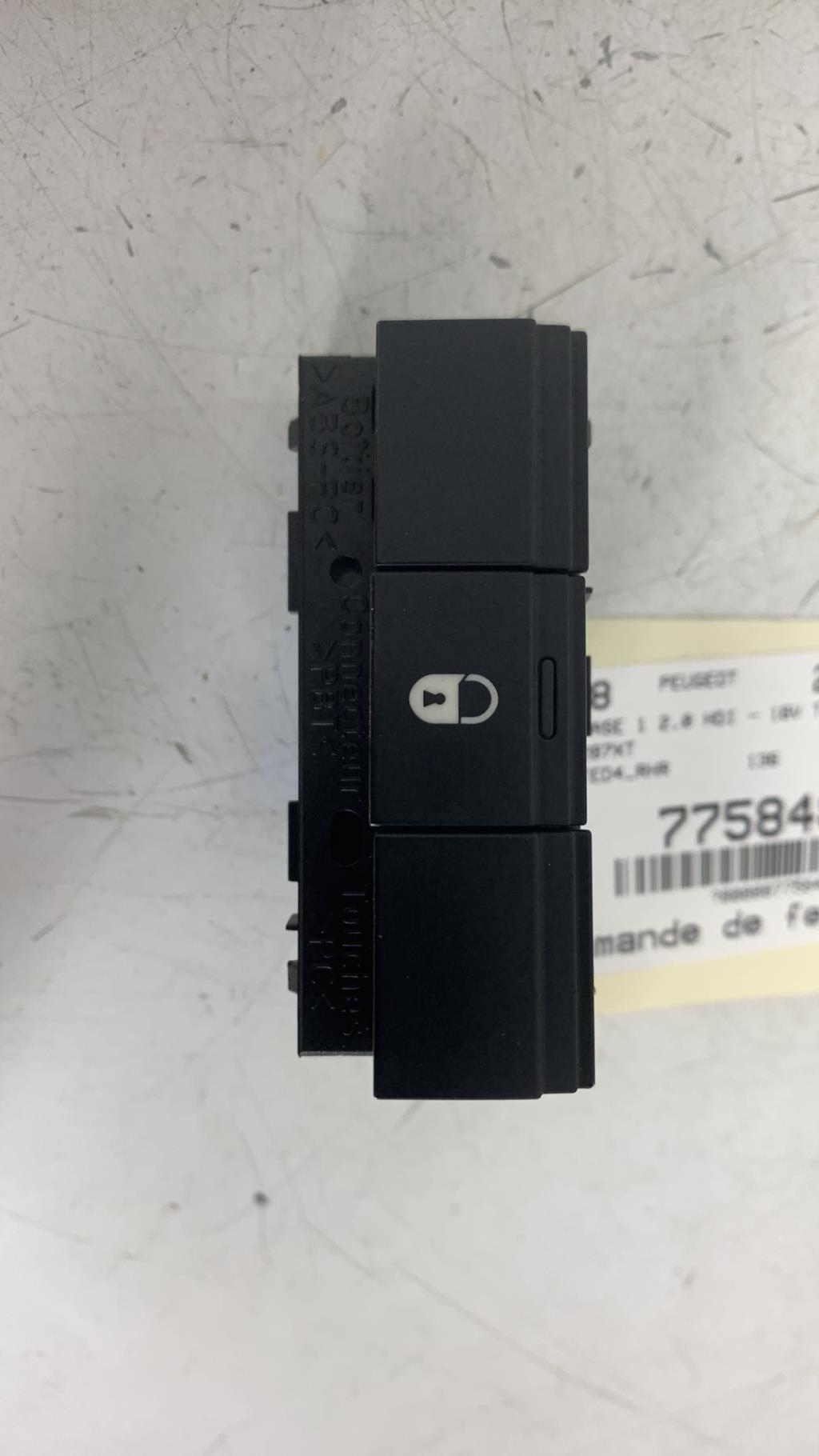 Commande de fermeture centralisee PEUGEOT 407 PHASE 1 Diesel - 1
