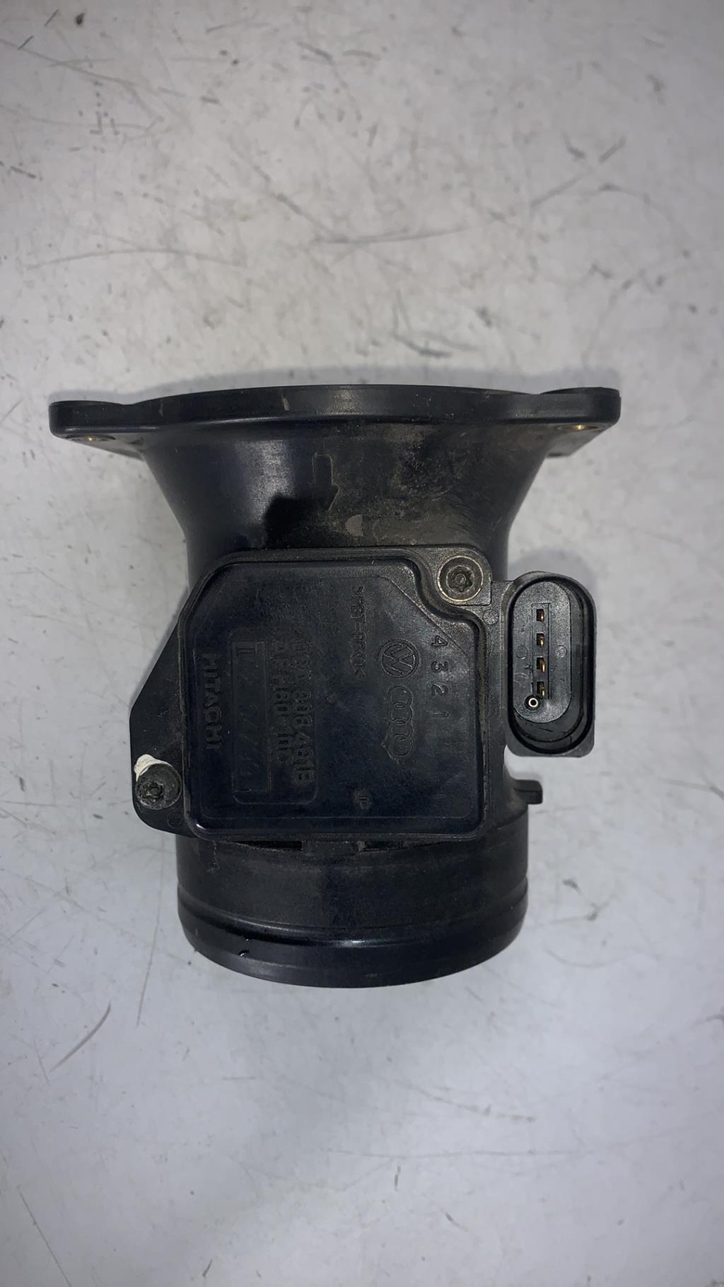 Debitmetre VOLKSWAGEN GOLF 4 Essence - 1