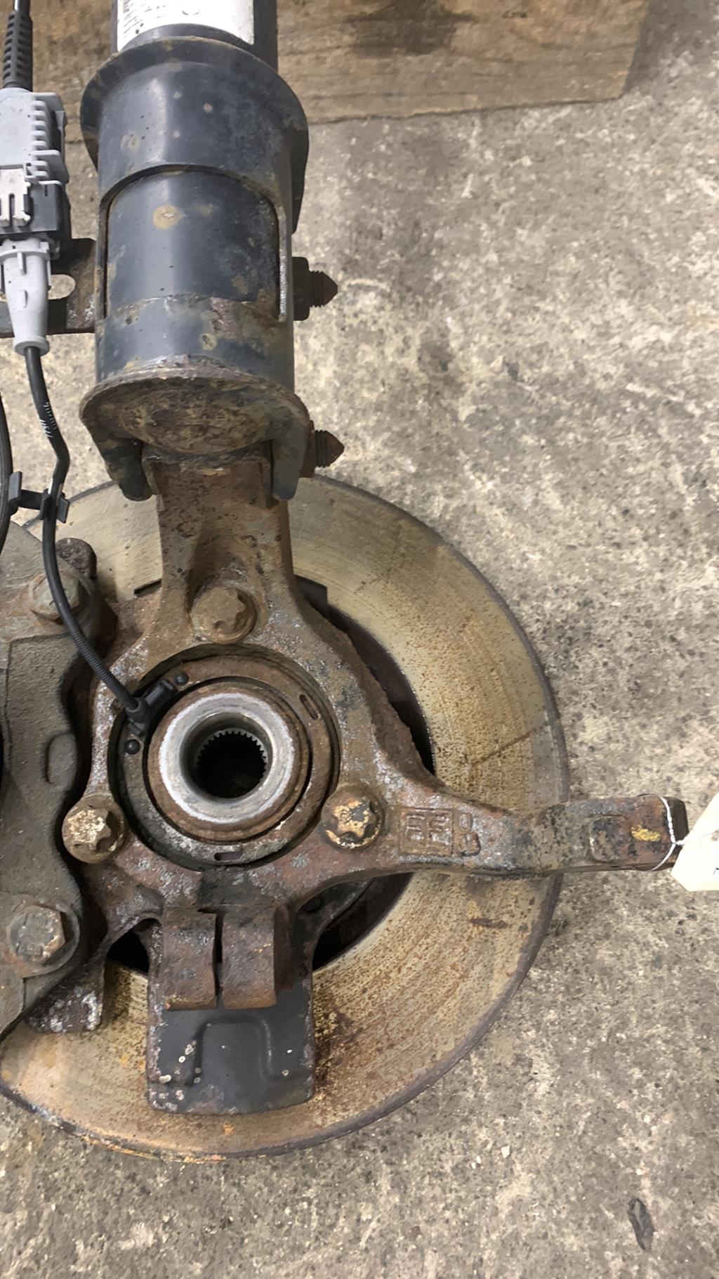 Moyeu avant droit OPEL ASTRA H PHASE 1 Diesel - 1