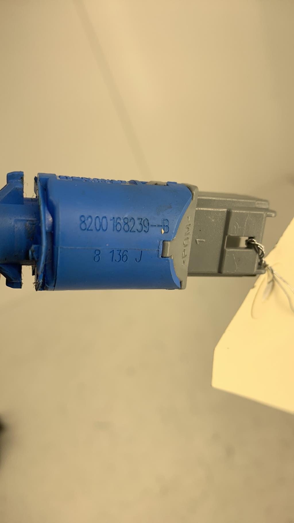 Bouton/Interrupteur RENAULT KANGOO 2 PHASE 1 Diesel - 1