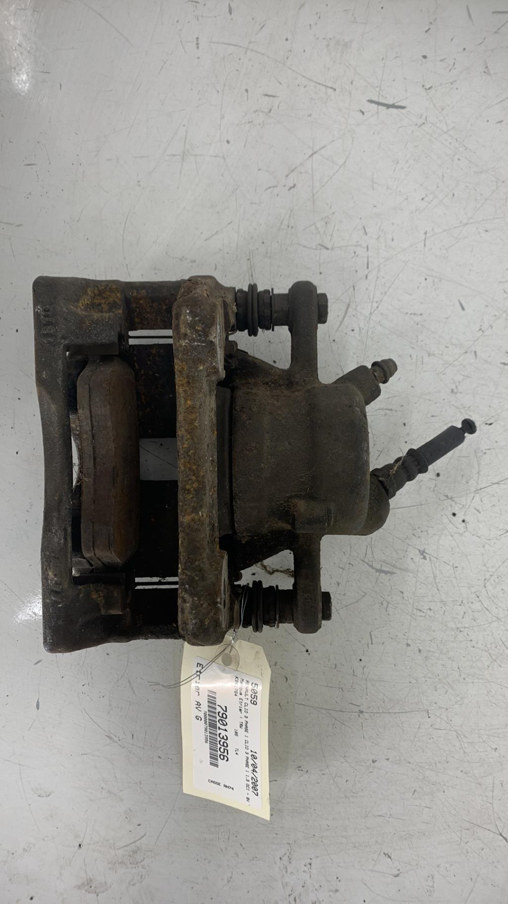 Etrier avant gauche (freinage) RENAULT CLIO 3 PHASE 1 Diesel - 1