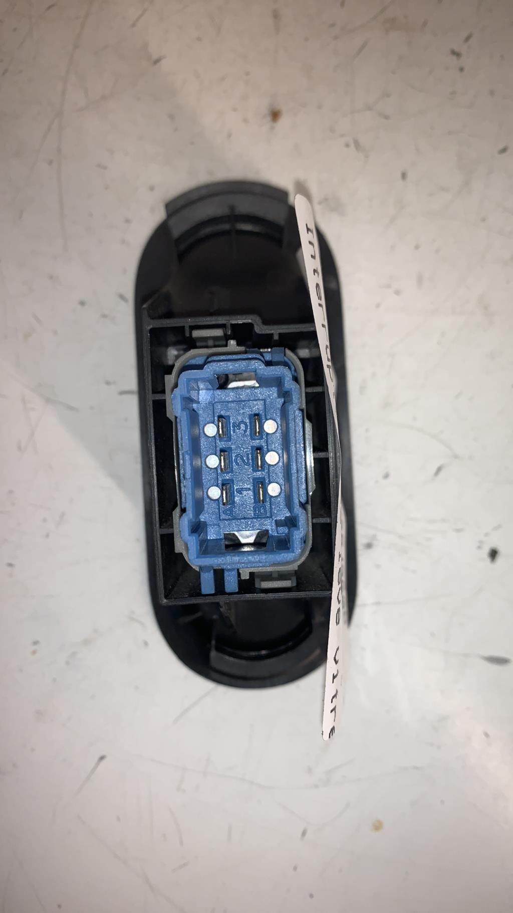 Interrupteur de leve vitre RENAULT KANGOO 2 PHASE 1 Diesel - 1