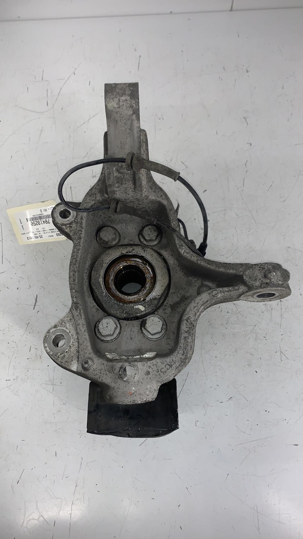 Moyeu avant droit RENAULT LAGUNA 3 PHASE 3 Diesel - 1