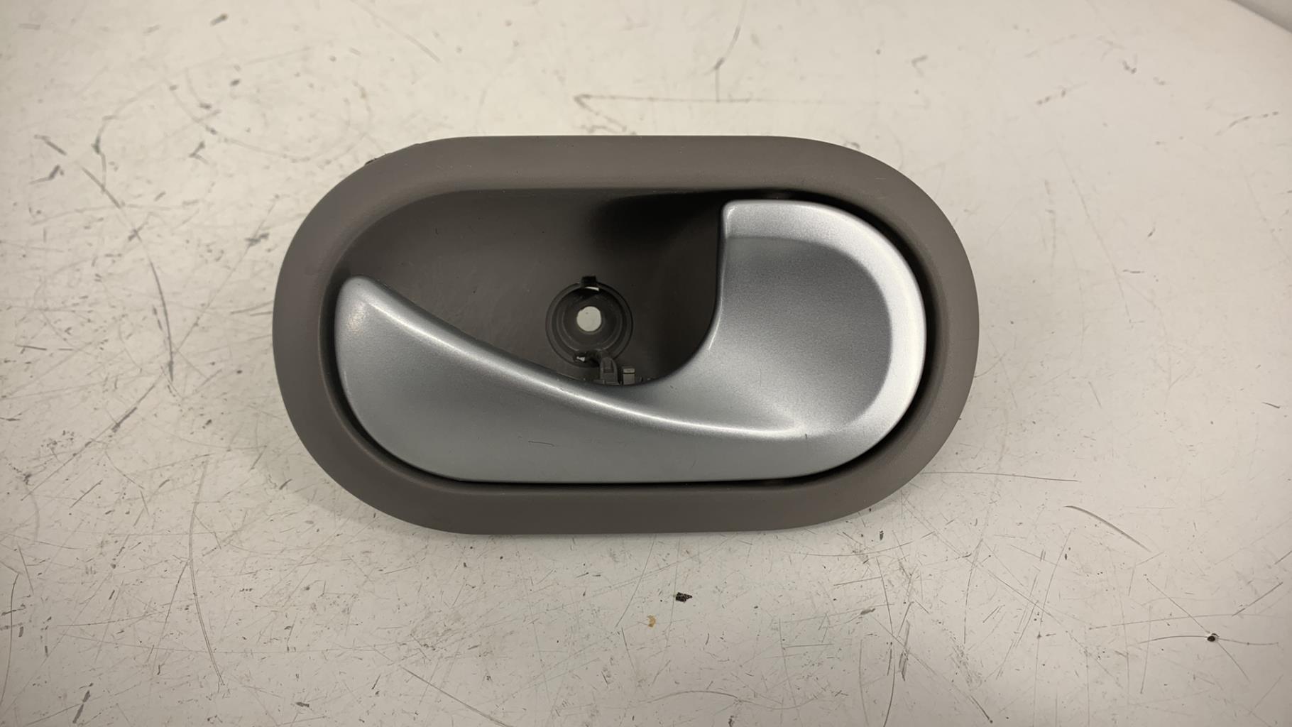 Poignee interieur avant droit RENAULT KANGOO 2 PHASE 1 Diesel - 1