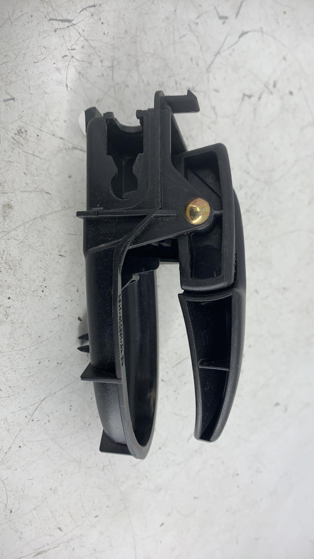 Poignee interieur avant gauche FORD FOCUS 1 Diesel - 1