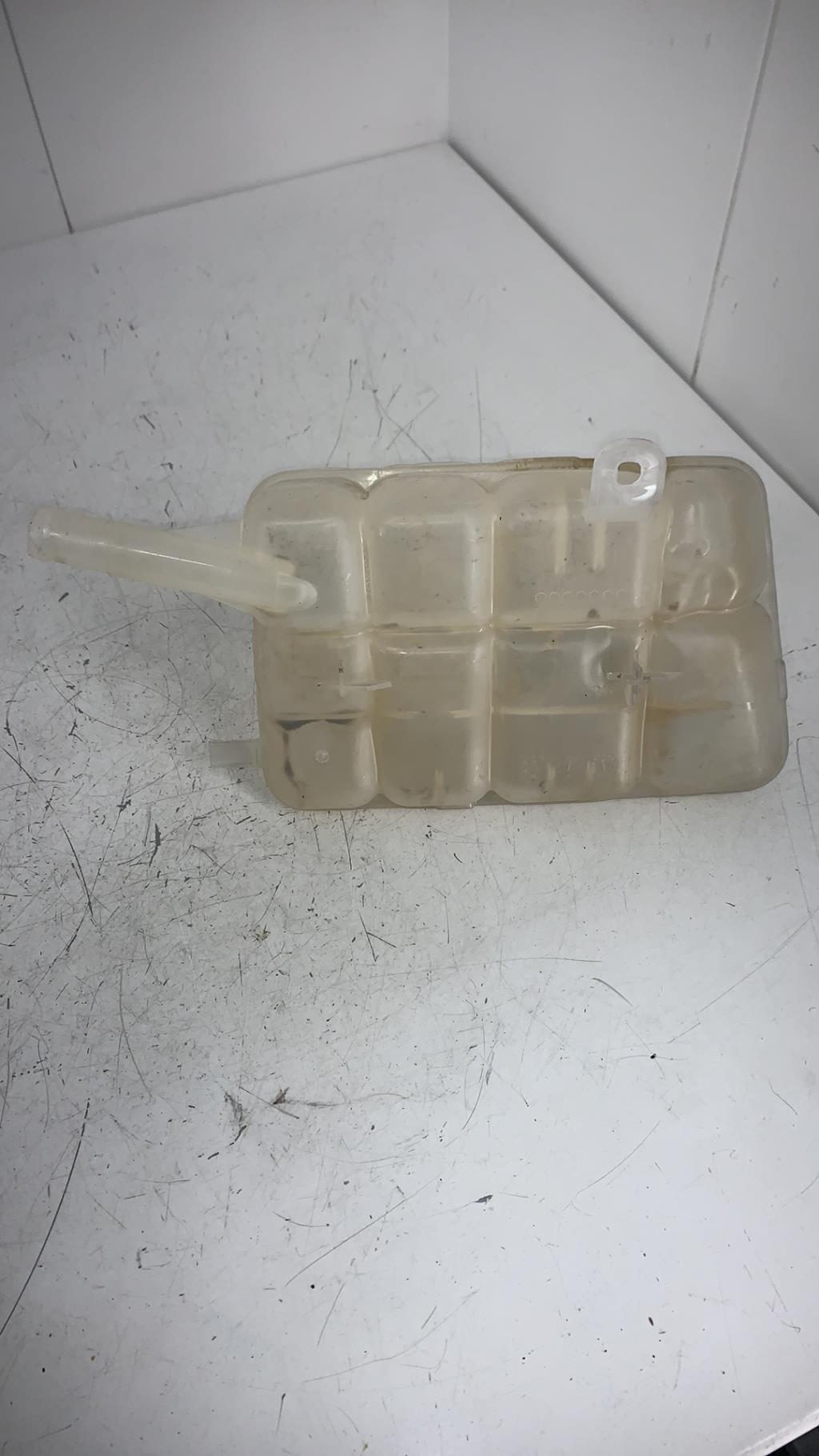 Vase d'expansion RENAULT MEGANE 4 PHASE 1 Diesel - 1