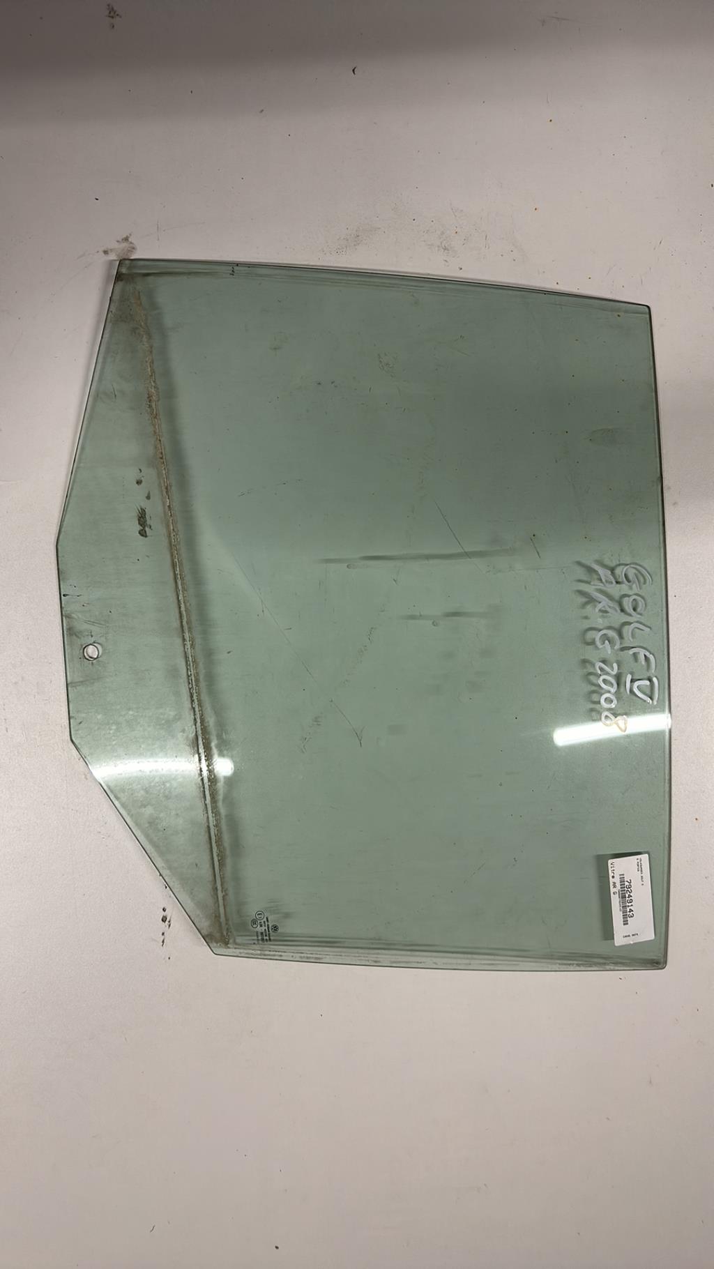 Vitre arriere gauche VOLKSWAGEN GOLF 5  - 1