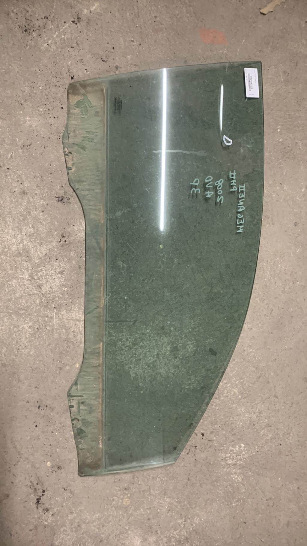 Vitre avant droit RENAULT MEGANE 2 PHASE 2  - 1
