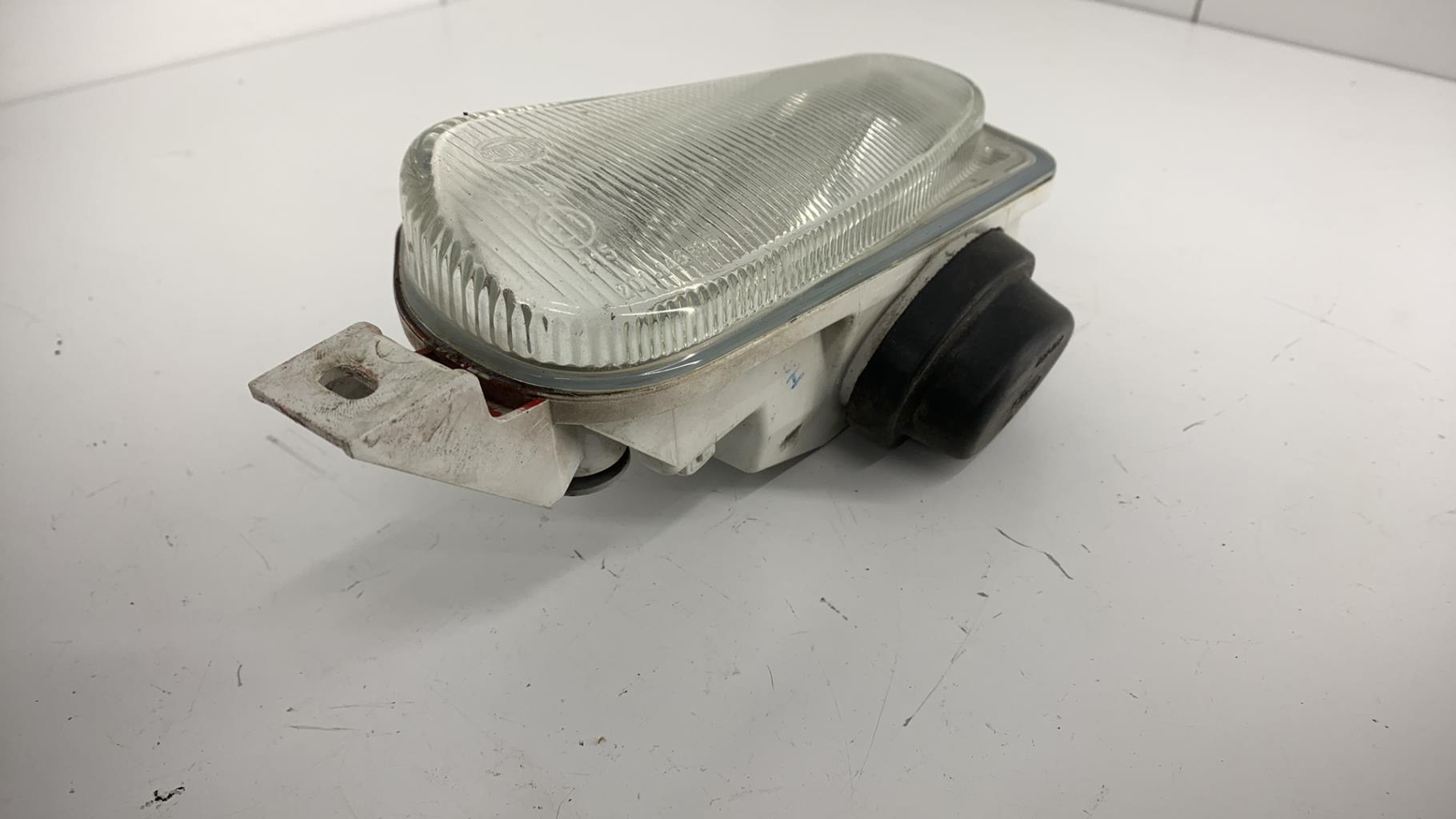 Anti brouillard gauche (feux) FORD ESCORT  - 1