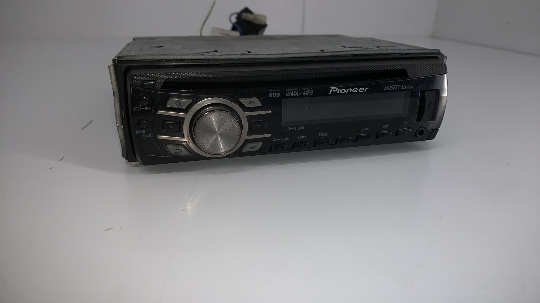 Autoradio    - 1