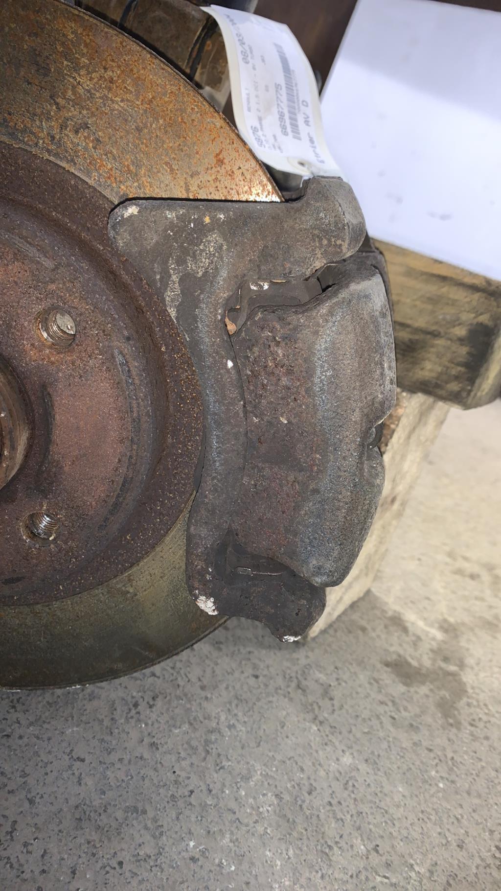 Etrier avant droit (freinage) RENAULT CLIO 2 PHASE 2 Diesel - 1