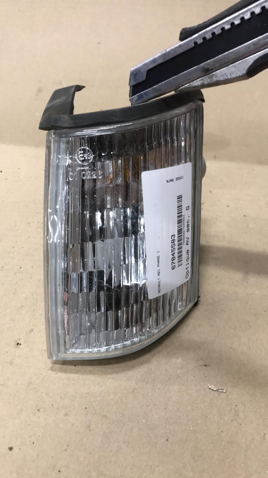 Optique avant secondaire gauche (feux)(clignotant) RENAULT R21 PHASE 1  - 1