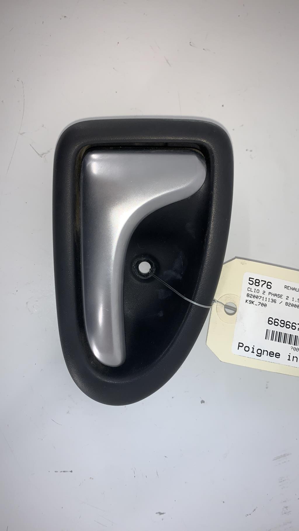 Poignee interieur avant gauche RENAULT CLIO 2 PHASE 2 Diesel - 1