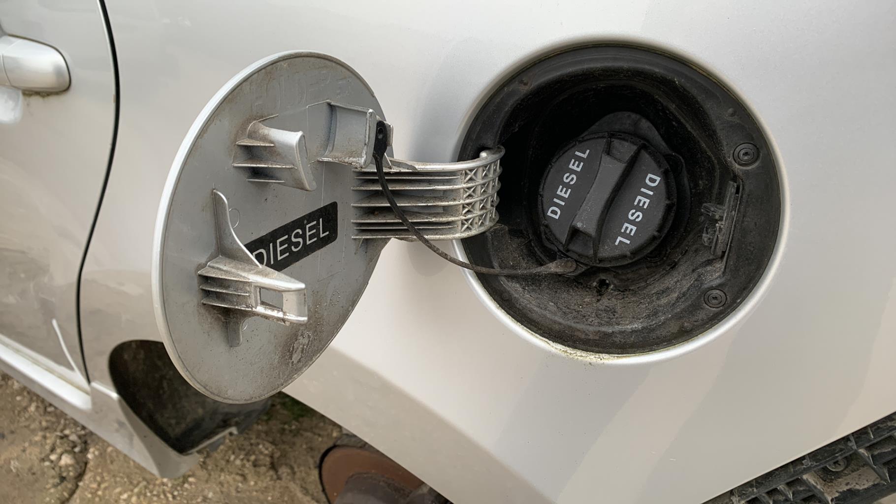 Trappe d'essence HYUNDAI I 30 1 PHASE 2 Diesel - 1
