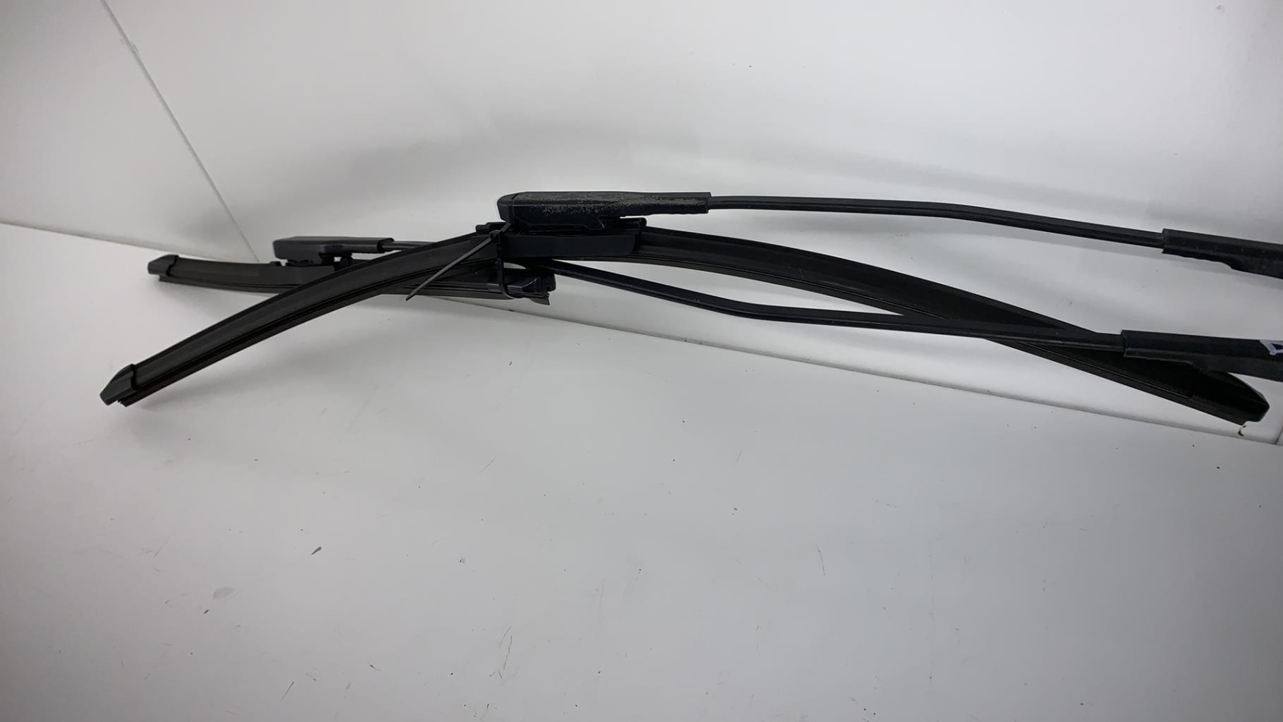 Bras essuie glace avant OPEL CORSA D PHASE 1 Essence - 1