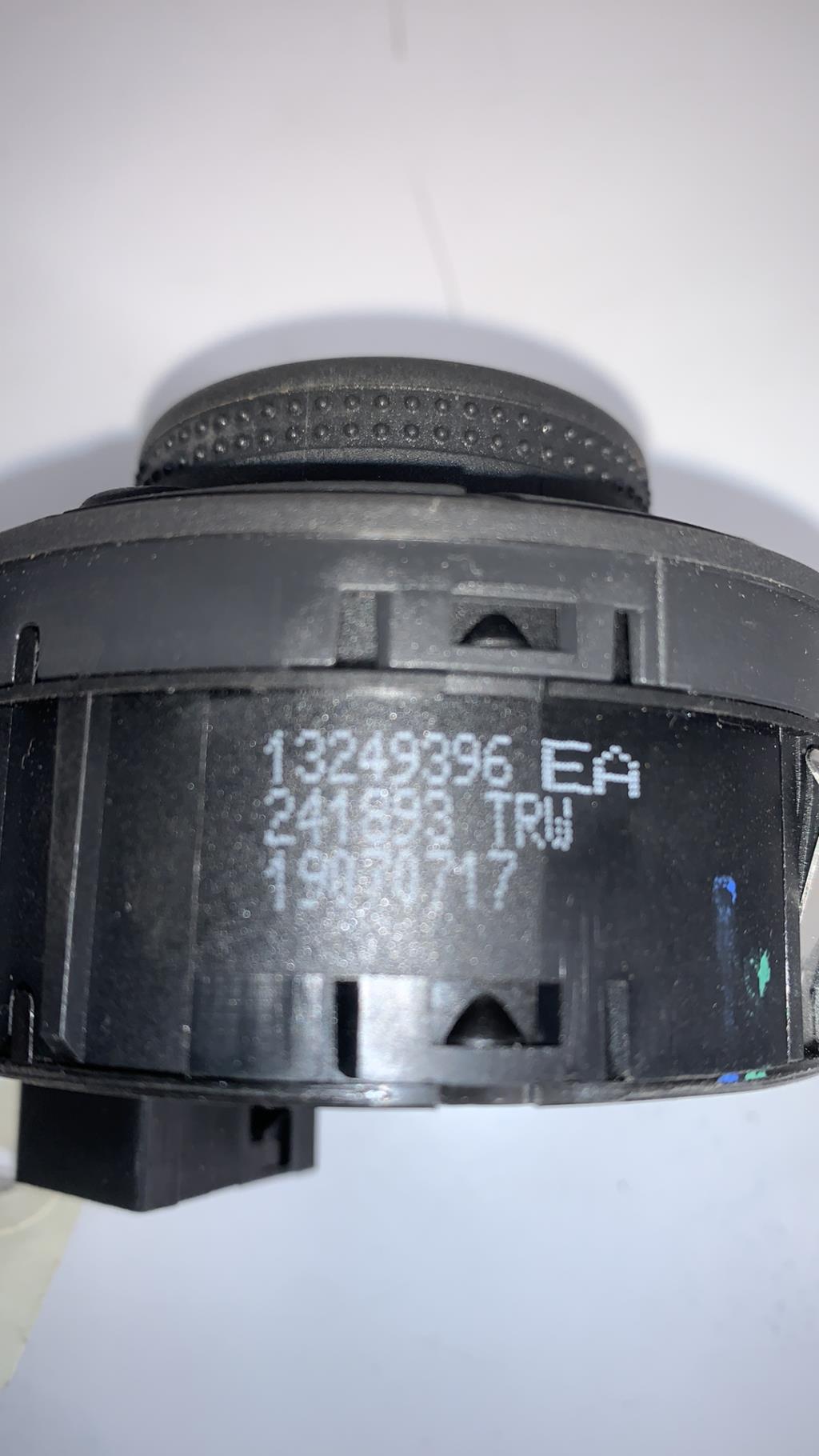 Commande de phare OPEL CORSA D PHASE 1 Essence - 1