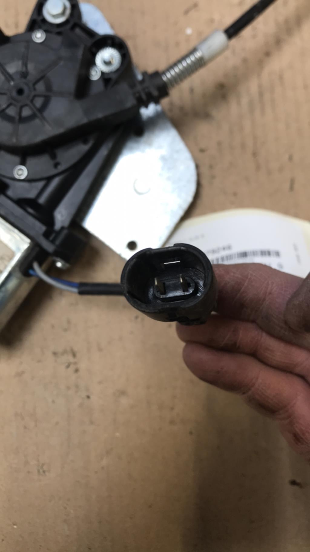 Leve vitre electrique avant gauche RENAULT CLIO 2  - 1
