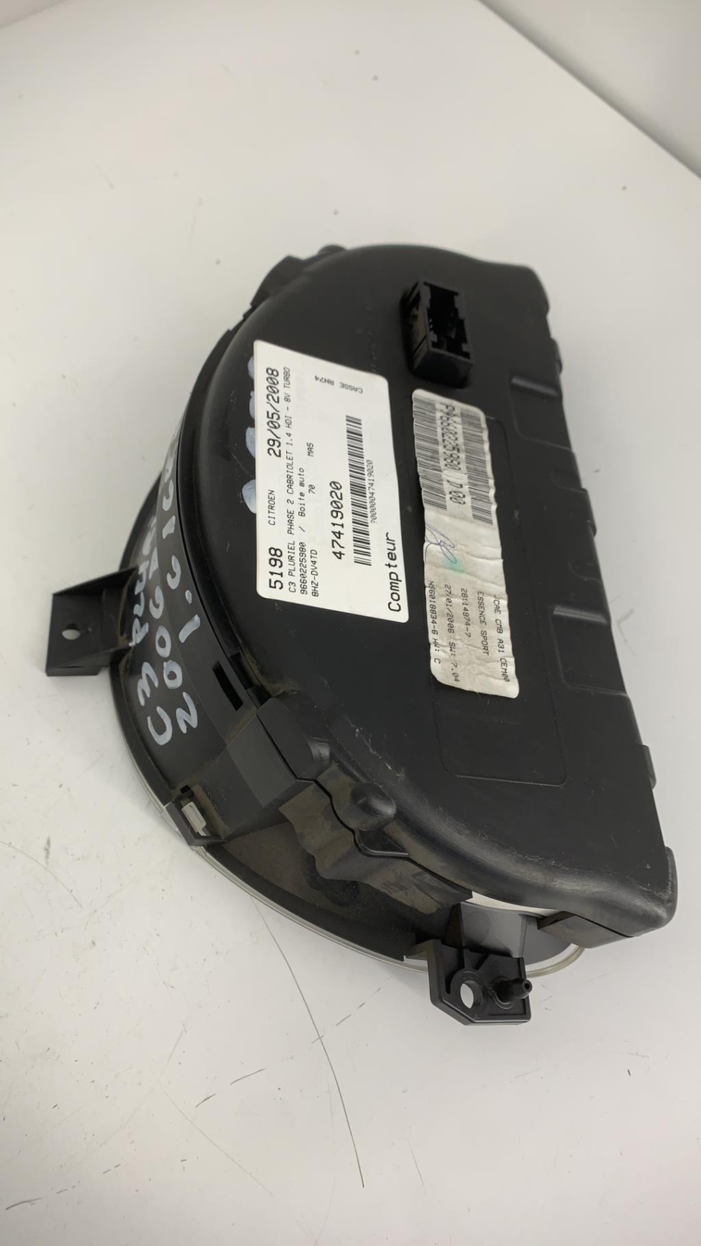 Compteur CITROEN C3 PLURIEL PHASE 2 CABRIOLET Diesel - 1