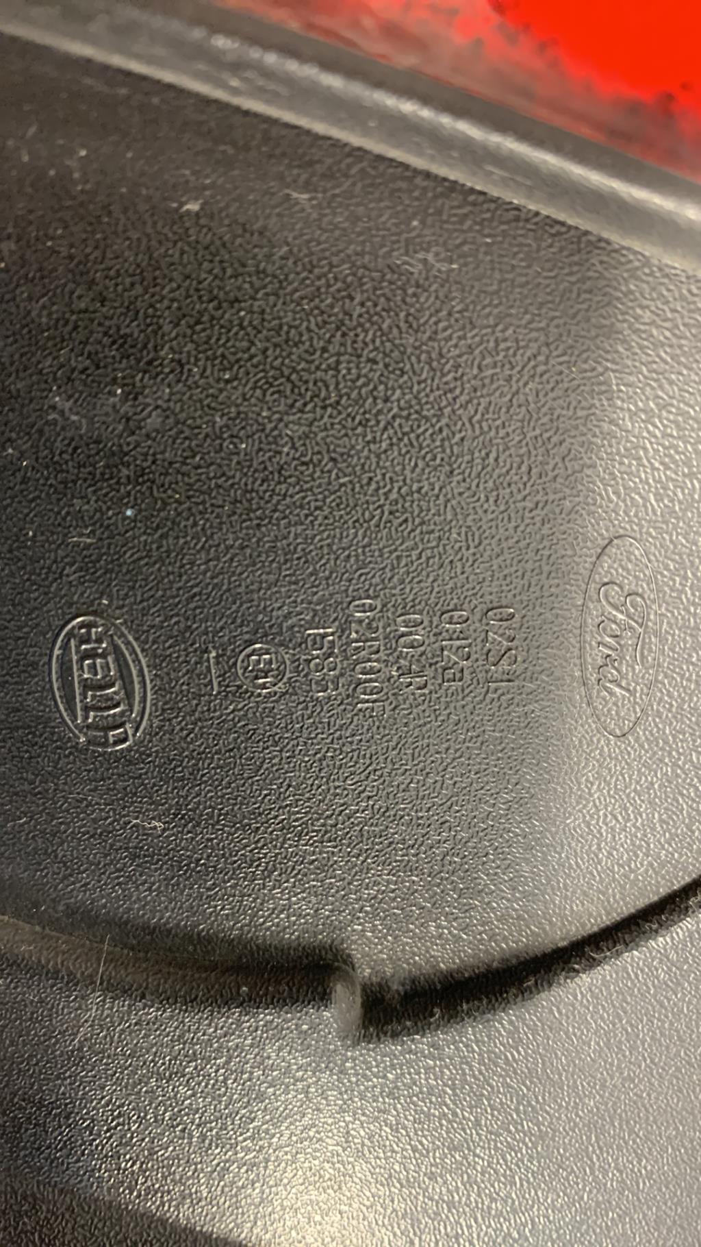 Feu arriere principal gauche (feux) FORD C-MAX 1 PHASE 1 Diesel - 1