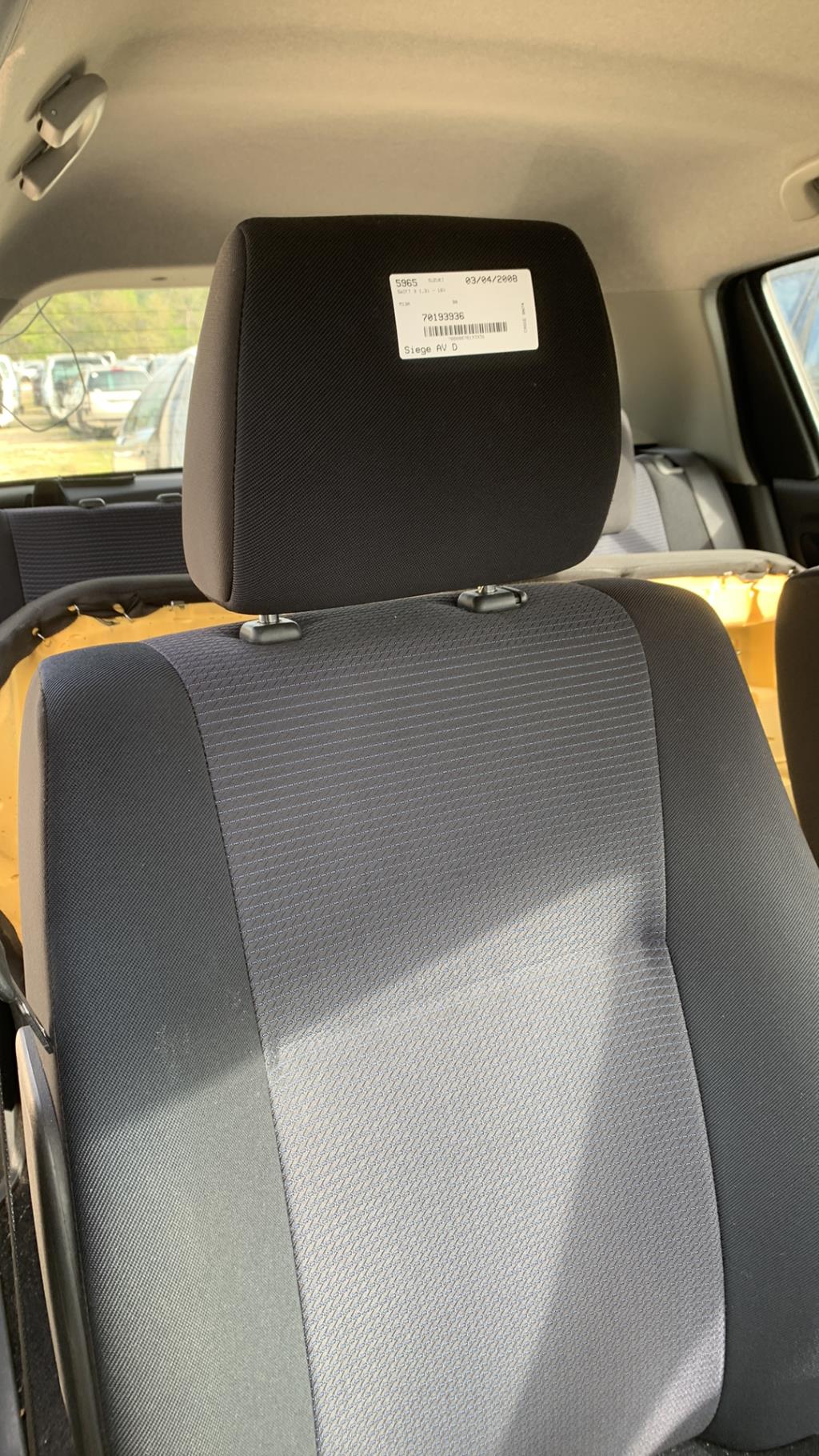 Siege avant droit SUZUKI SWIFT 3 Essence - 1