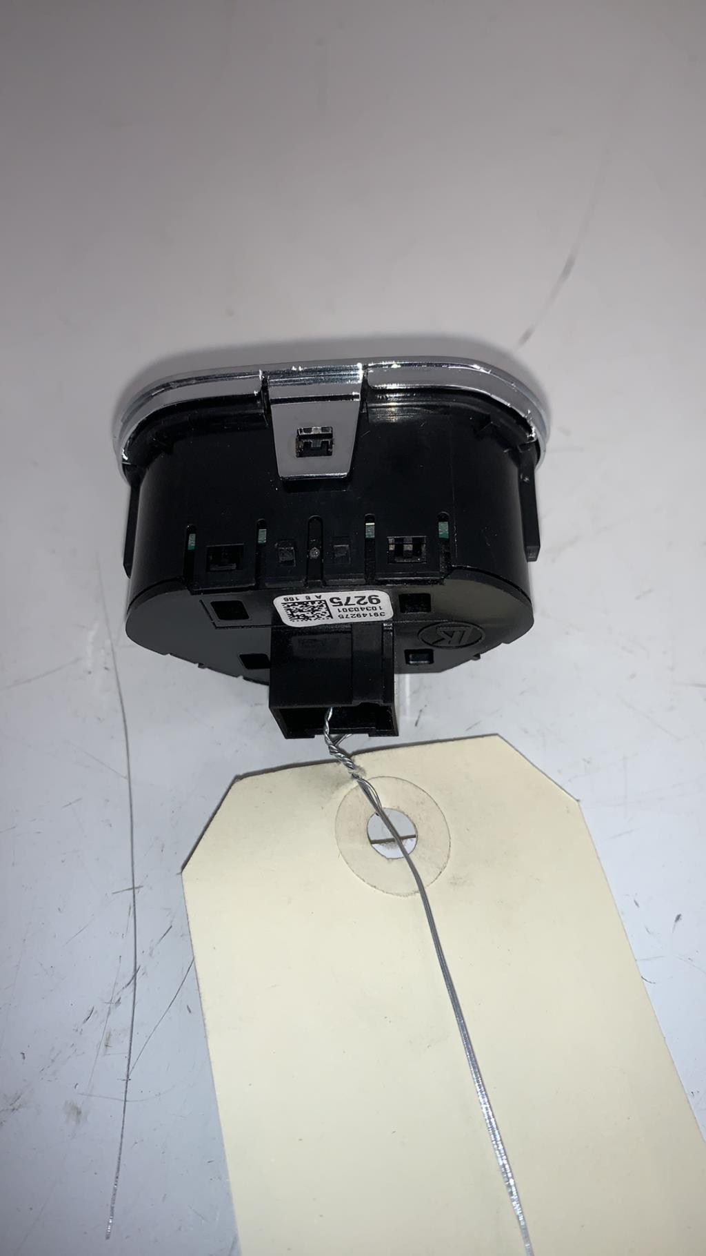 Bouton de warning OPEL CORSA E Essence - 1