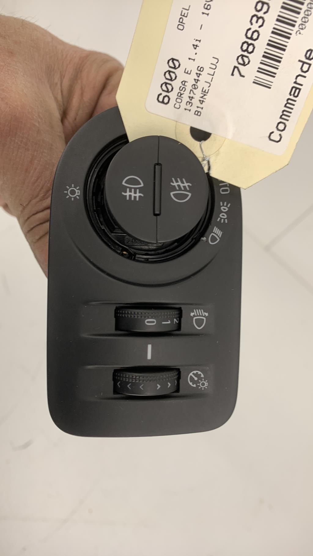 Commande de phare OPEL CORSA E Essence - 1