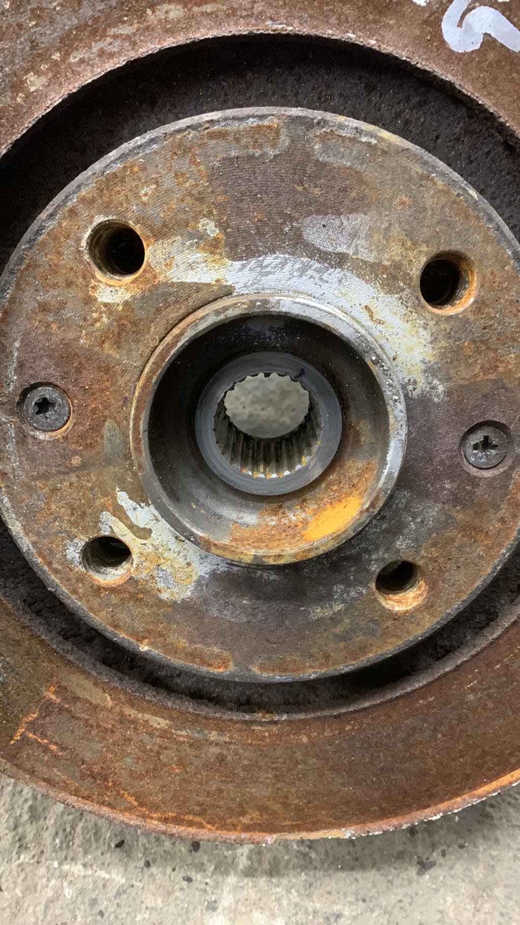 Moyeu avant gauche CITROEN XSARA PICASSO PHASE 1 Essence - 1