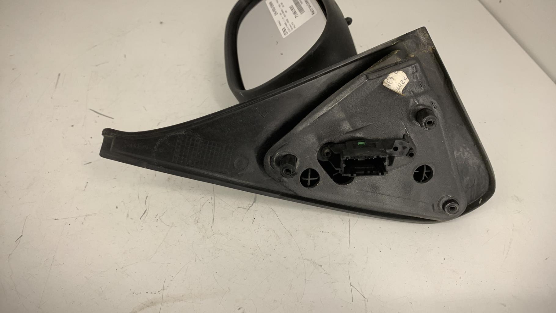 Retroviseur droit RENAULT CLIO 2 PHASE 1 Essence - 1
