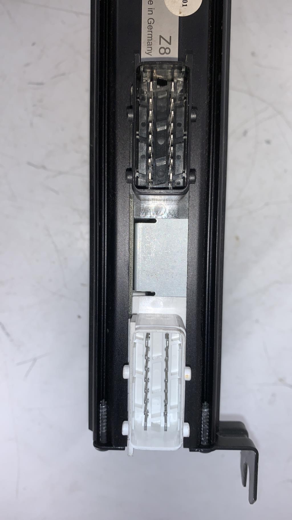 Amplificateur audio PEUGEOT 607 PHASE 1 Diesel - 1