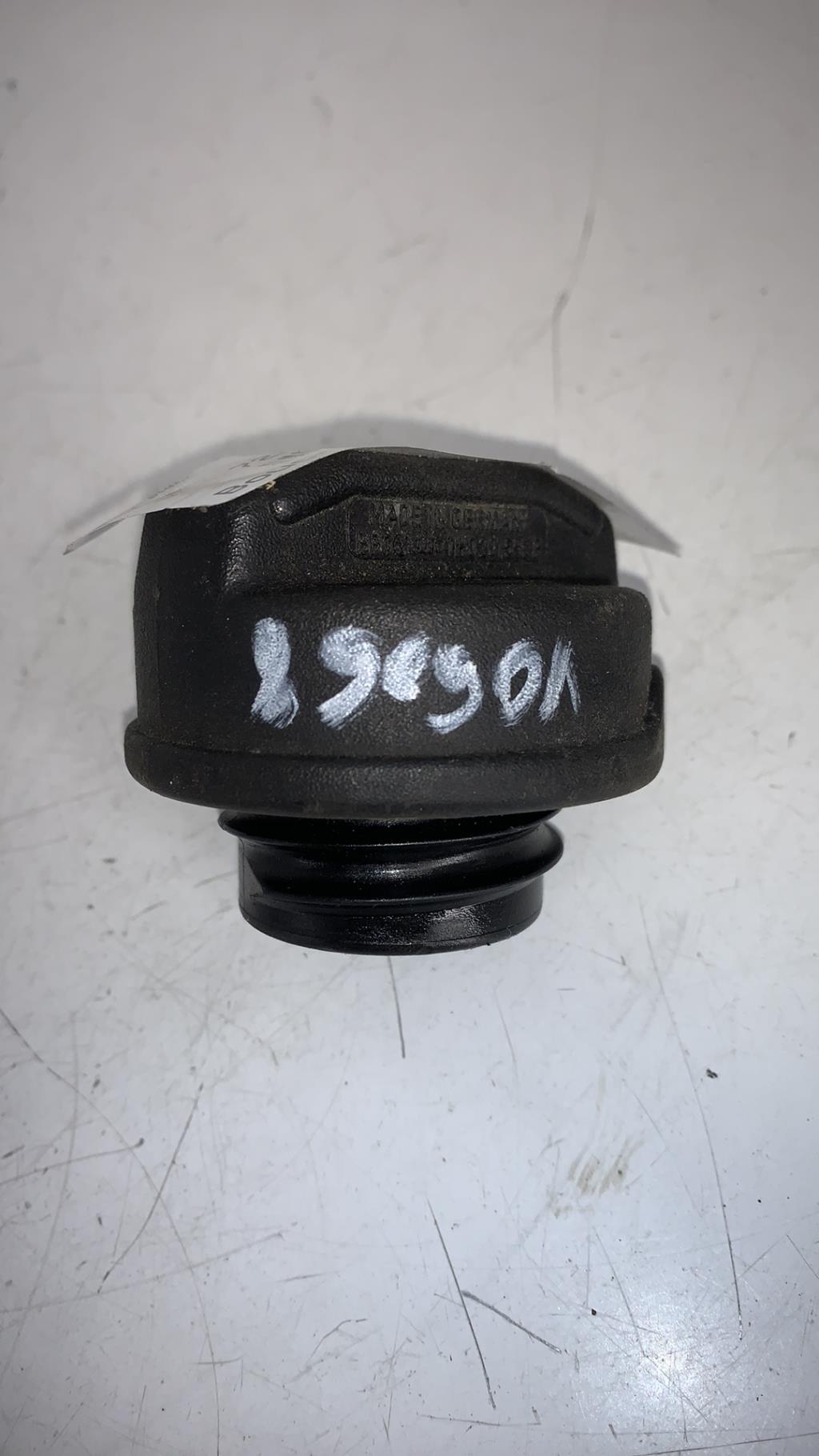Bouchon de carburant AUDI A4 1 PHASE 1 Diesel - 1