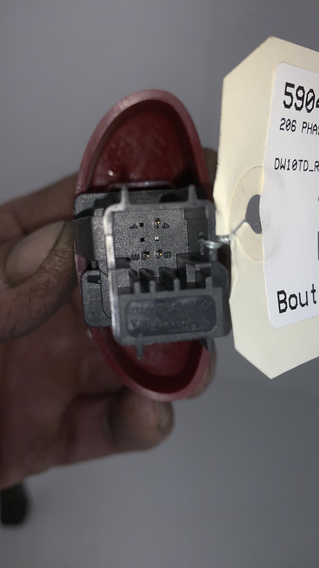 Bouton de warning PEUGEOT 206 PHASE 1 BREAK Diesel - 1