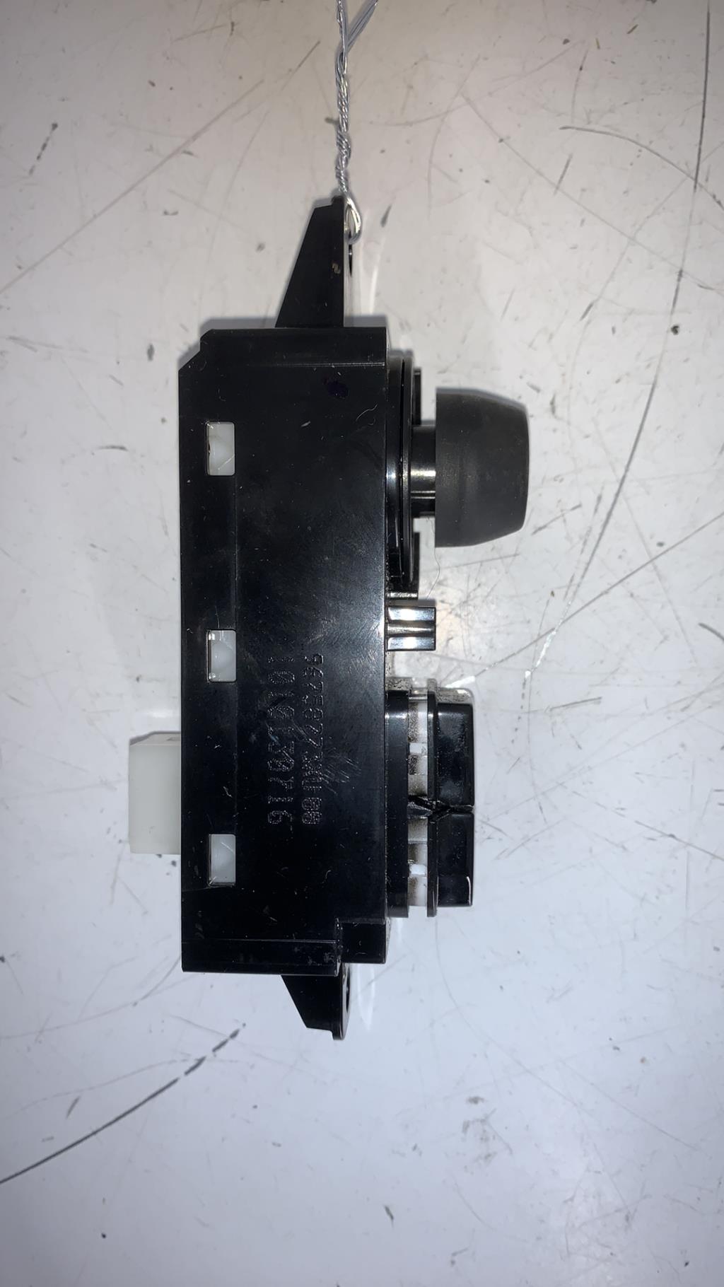 Commande autoradio PEUGEOT 208 1 PHASE 1  - 1