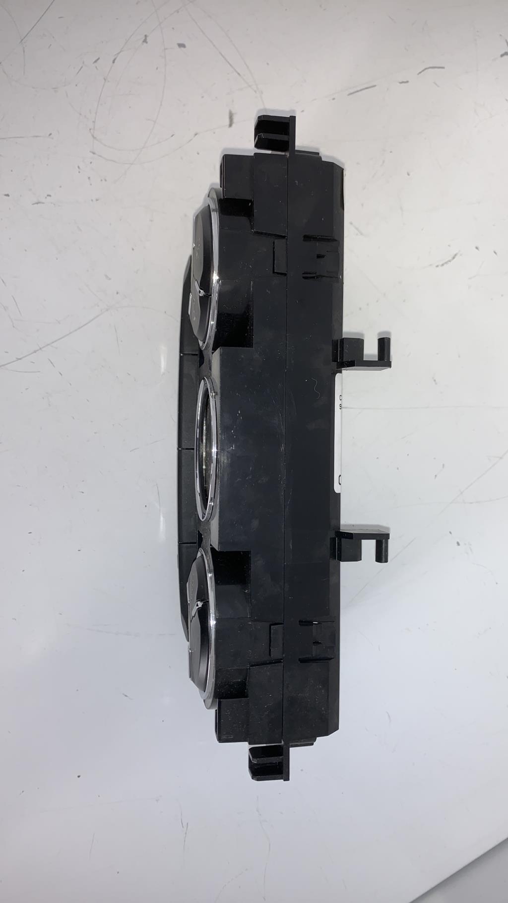 Commande chauffage CITROEN DS3 PHASE 1  - 1