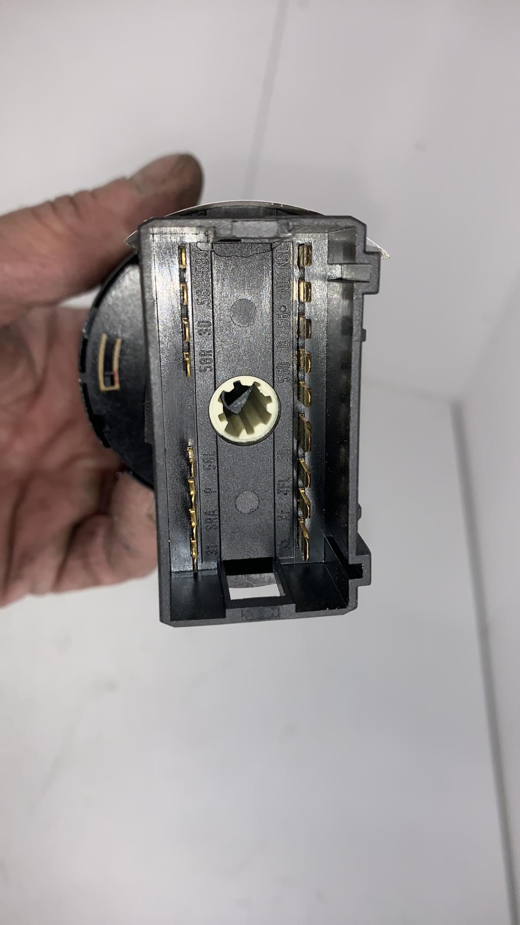 Commande de phare VOLKSWAGEN POLO 4 PHASE 1 Essence - 1