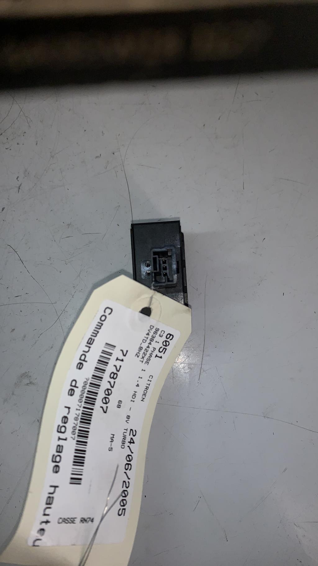 Commande de reglage hauteur de phare CITROEN C3 1 PHASE 1 Diesel - 1