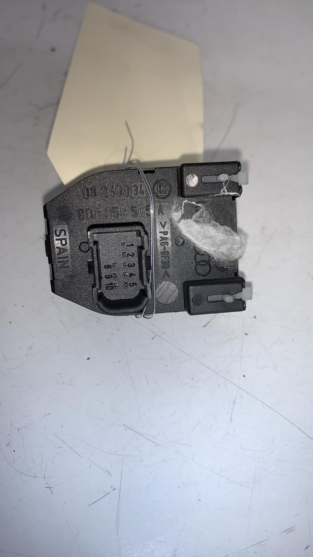 Commande retroviseurs AUDI A4 1 PHASE 1 Diesel - 1