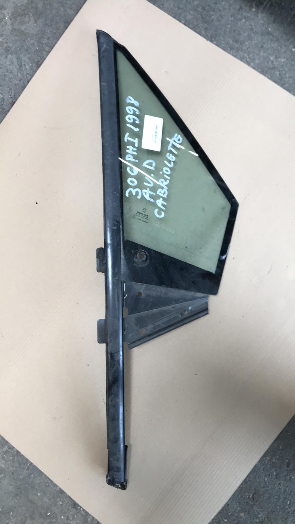 Custode avant droit (porte) PEUGEOT 306 PHASE 1 CABRIOLET  - 1