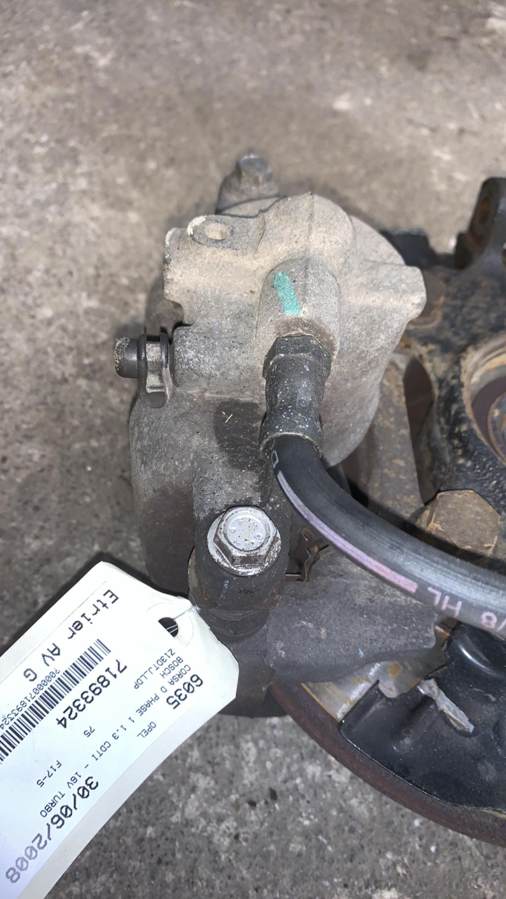Etrier avant gauche (freinage) OPEL CORSA D PHASE 1 Diesel - 1