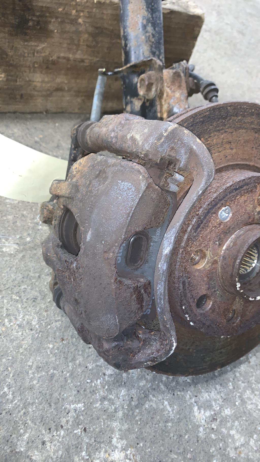 Etrier avant gauche (freinage) OPEL CORSA C PHASE 2 Essence - 1