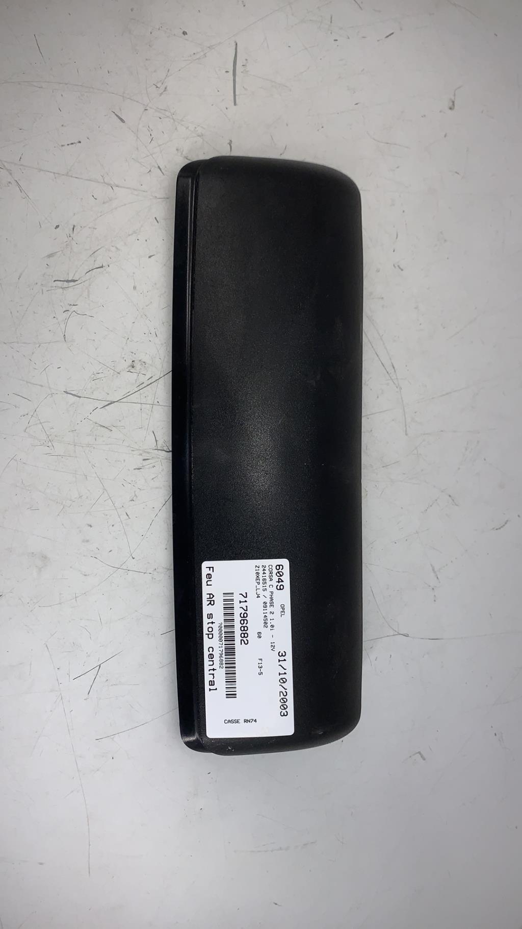 Feu arriere stop central OPEL CORSA C PHASE 2 Essence - 1