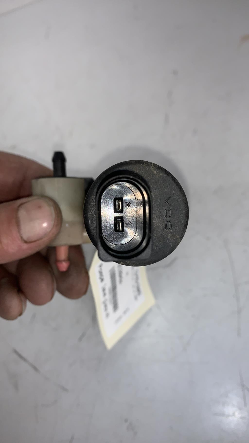 Pompe lave glace avant AUDI A6 2 AVANT PHASE 2 BREAK Diesel - 1