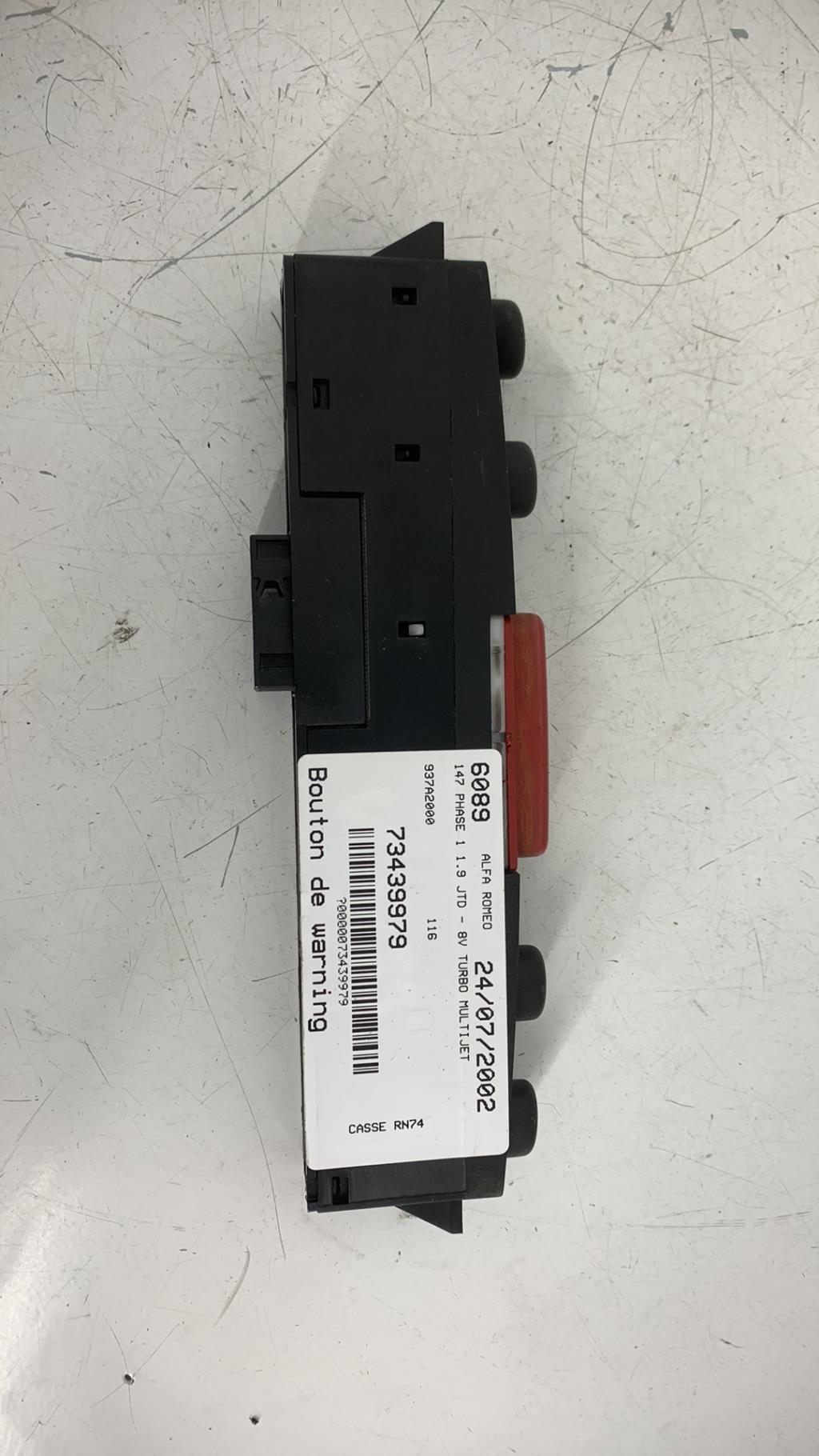 Bouton de warning ALFA ROMEO 147 PHASE 1 Diesel - 1